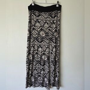 Boho Tribal Geometric Maxi Skirt Black Cream M Made in Canada